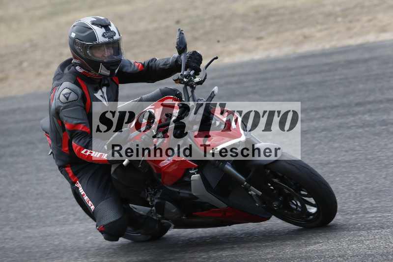 /21 17.06.2026  Ducati Schweiz Track Warmup ADR/Gruppe gruen/7